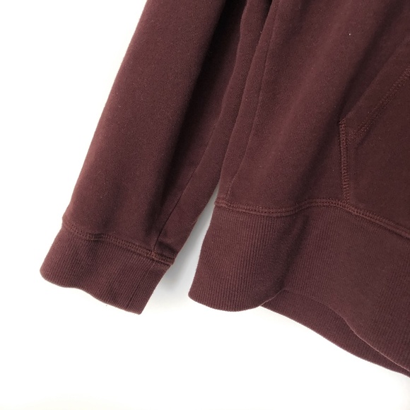 Red Hoodie Size Medium Sweatshirt Reebok Pullover Cotton Polyester - Picture 3 of 4